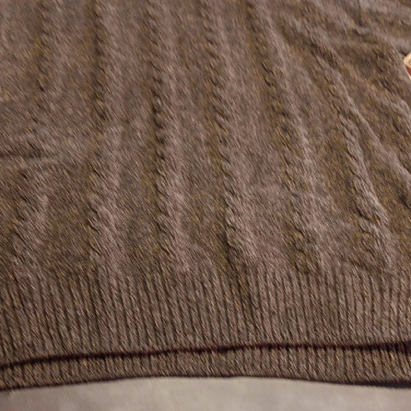 NWT. Men's Cozy Crewneck Sweater - Taupe. XXL - Picture 6 of 12